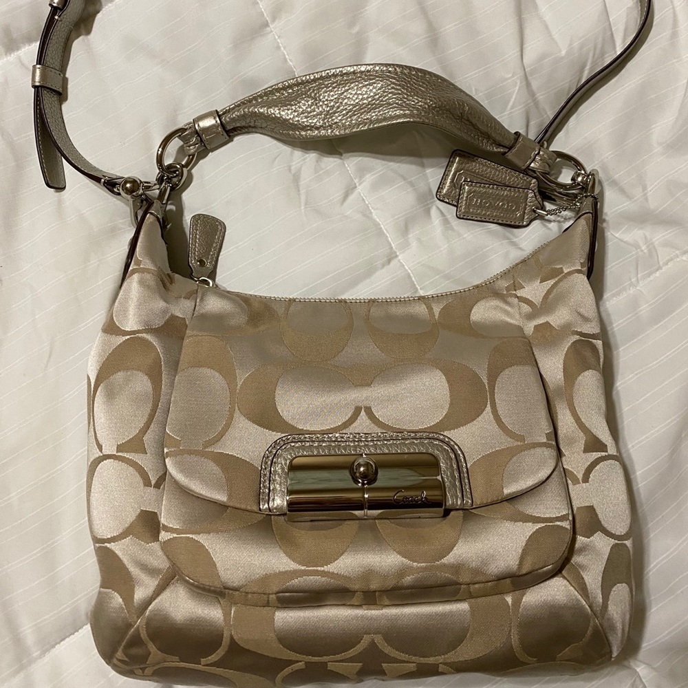 ❌SOLD❌💯 Authentic brand new Coach hobo bag